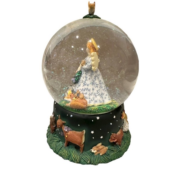 Peace on Earth Angel Snow Globe Christmas Holiday - Picture 2 of 6